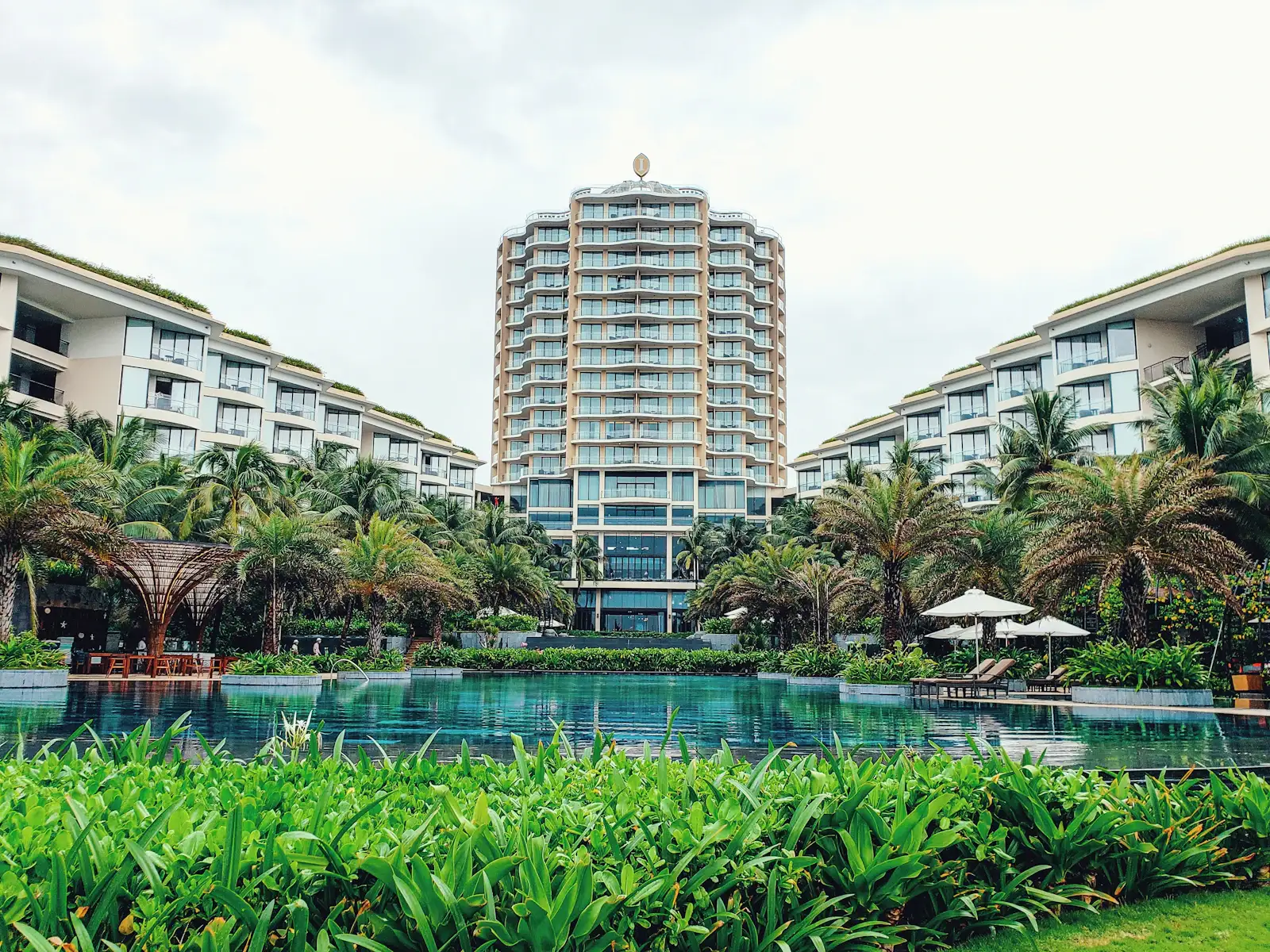 Koregaon Park Hotel – swimming pool in Koregaon Park, Pune